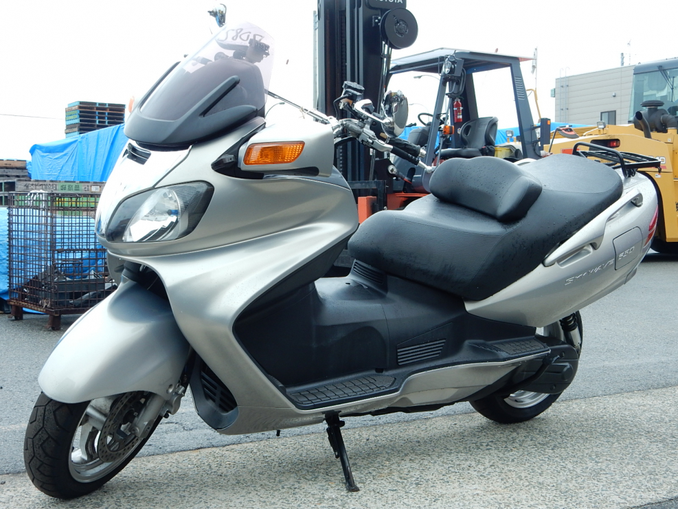 Сузуки Бургман 650