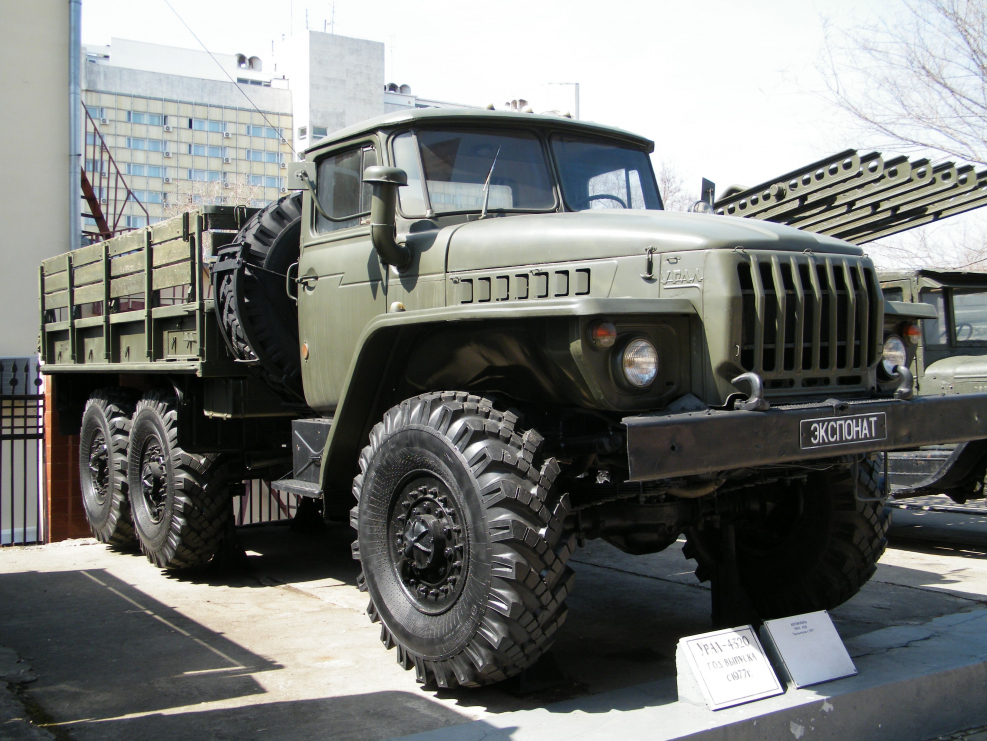 Урал Некст 6х6 военный