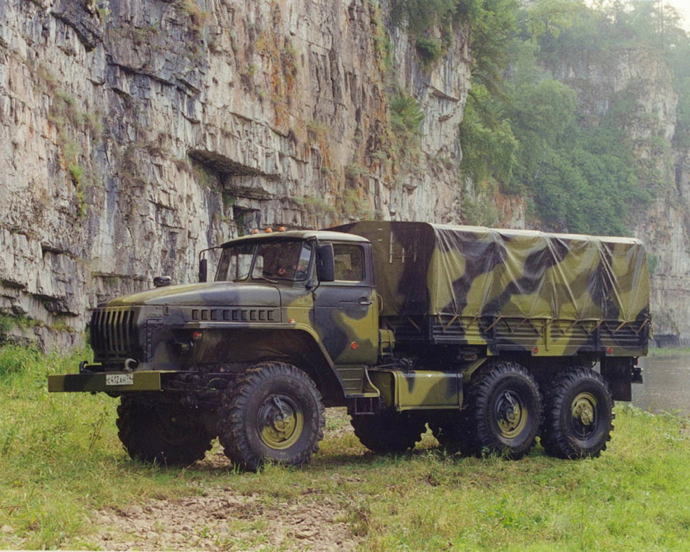 Урал 4320 армейский