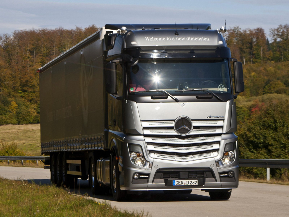Мерседес Бенц Actros