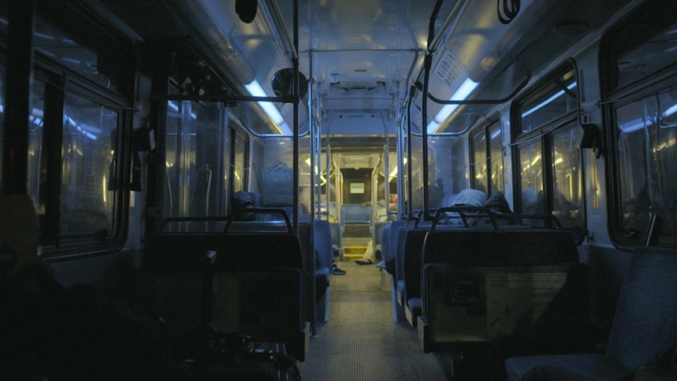 Пустой салон автобуса