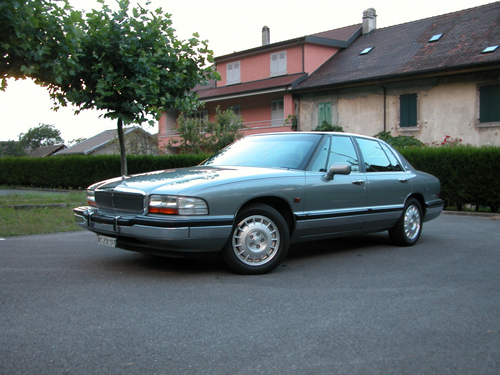 Бьюик парк Авеню 2003