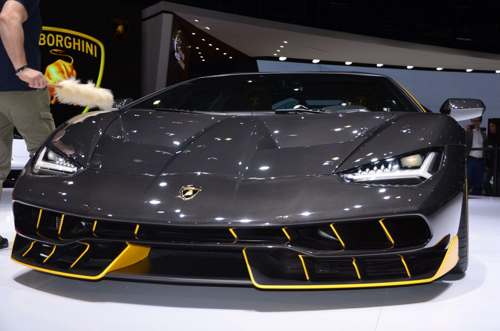 Ламборгини Сентенарио LP 750