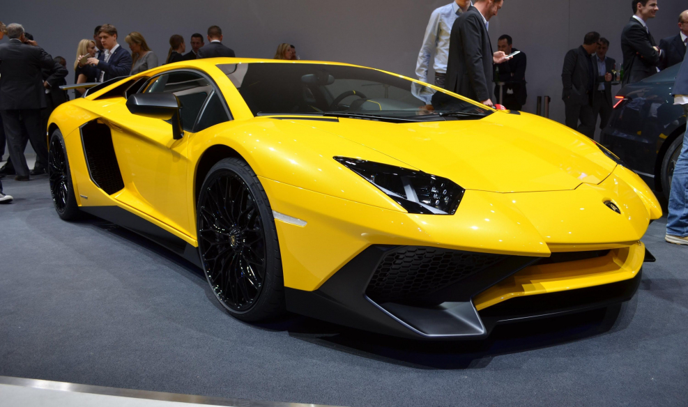 Ламборджини авентадор 2020
