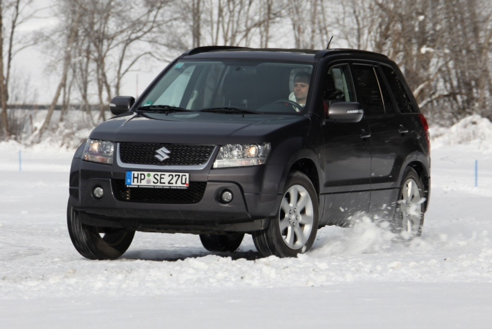 Suzuki Grand Vitara 2008 черная