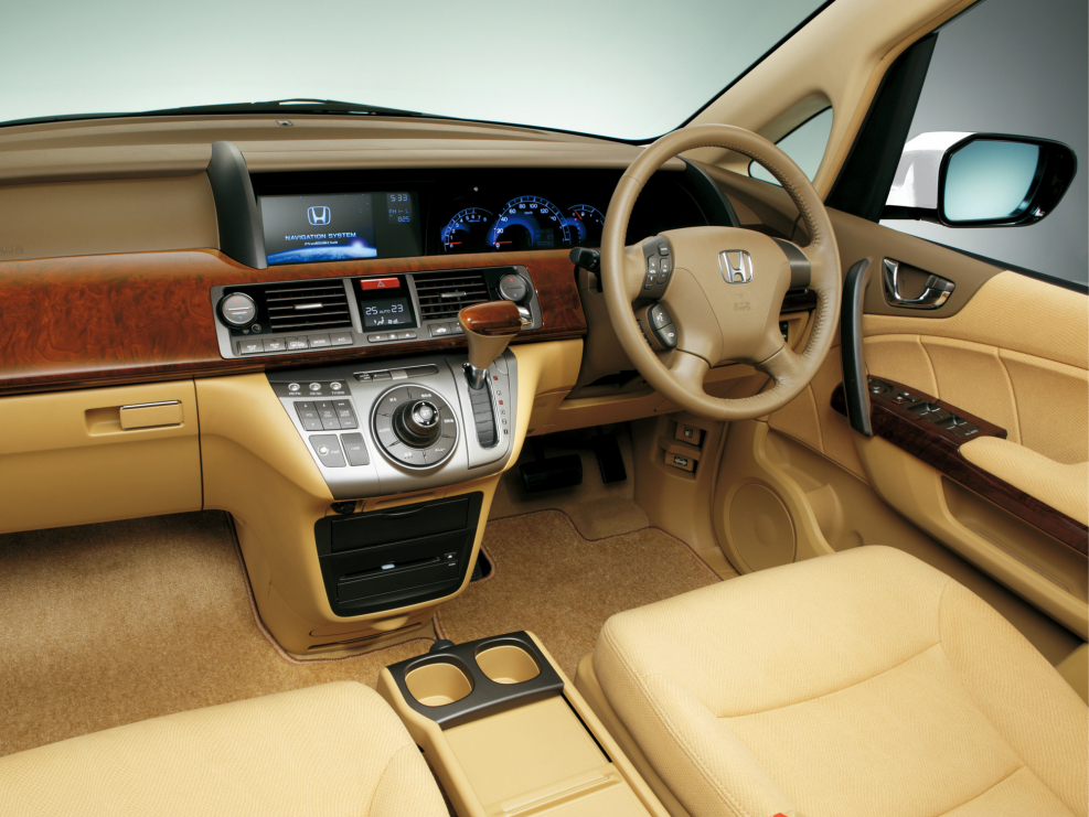 Honda Elysion 2005 салон