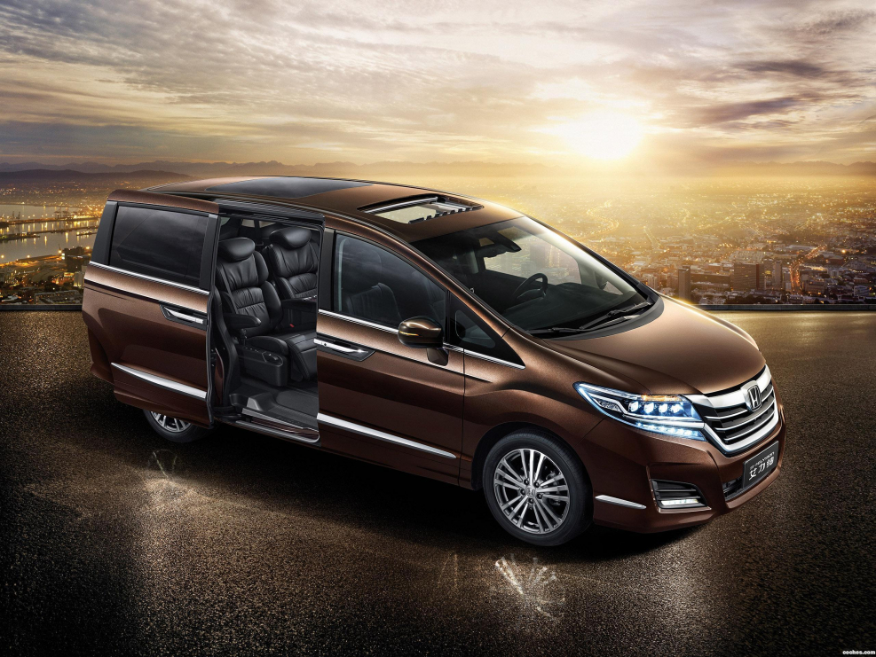 Минивэн Honda Elysion 2017