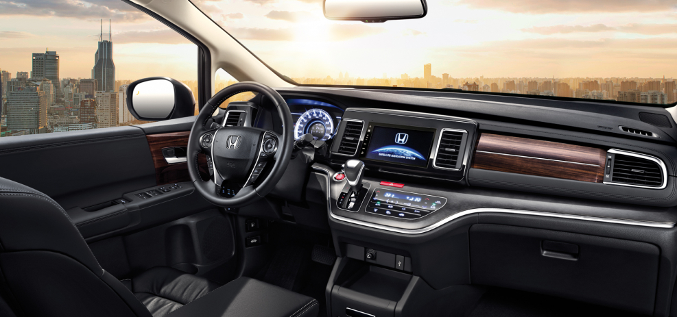 Honda Elysion левый руль 2019