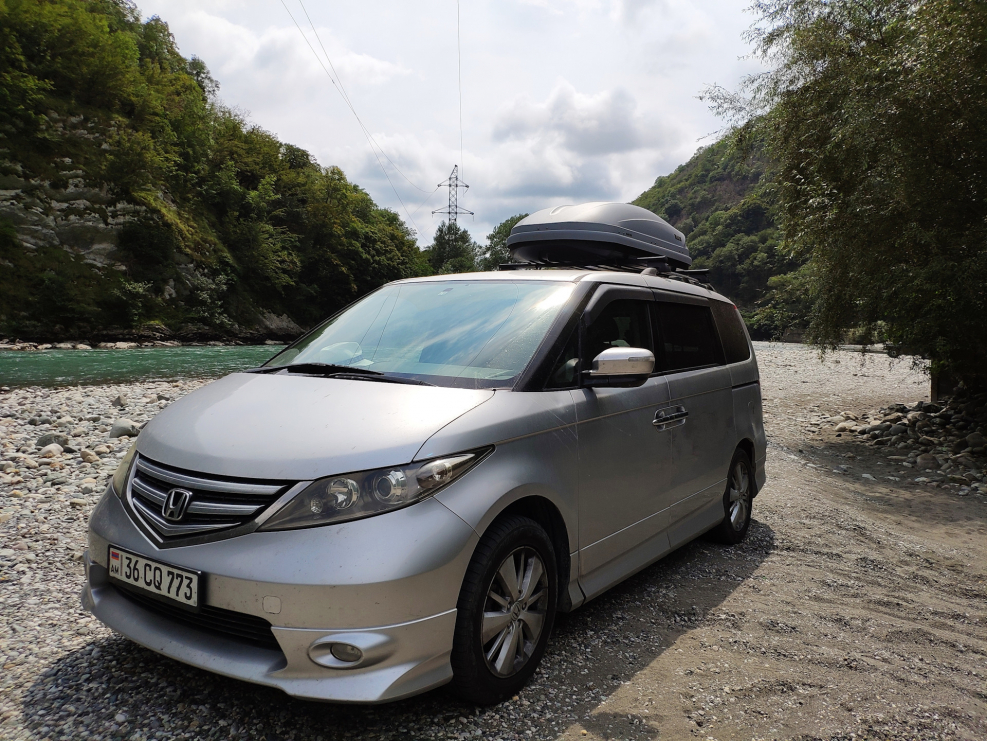 Honda Elysion 2012 - 2015