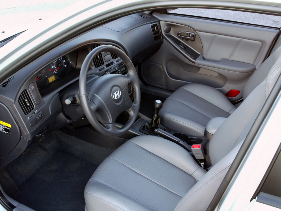 Hyundai Elantra 3