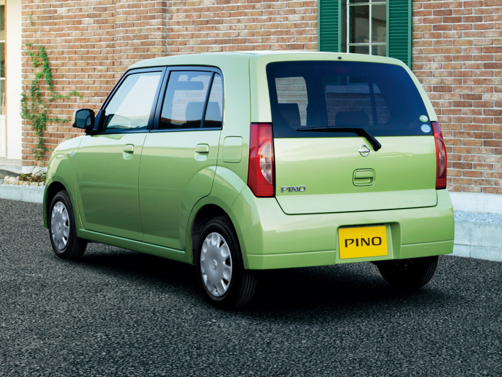 Nissan Pino 0.7