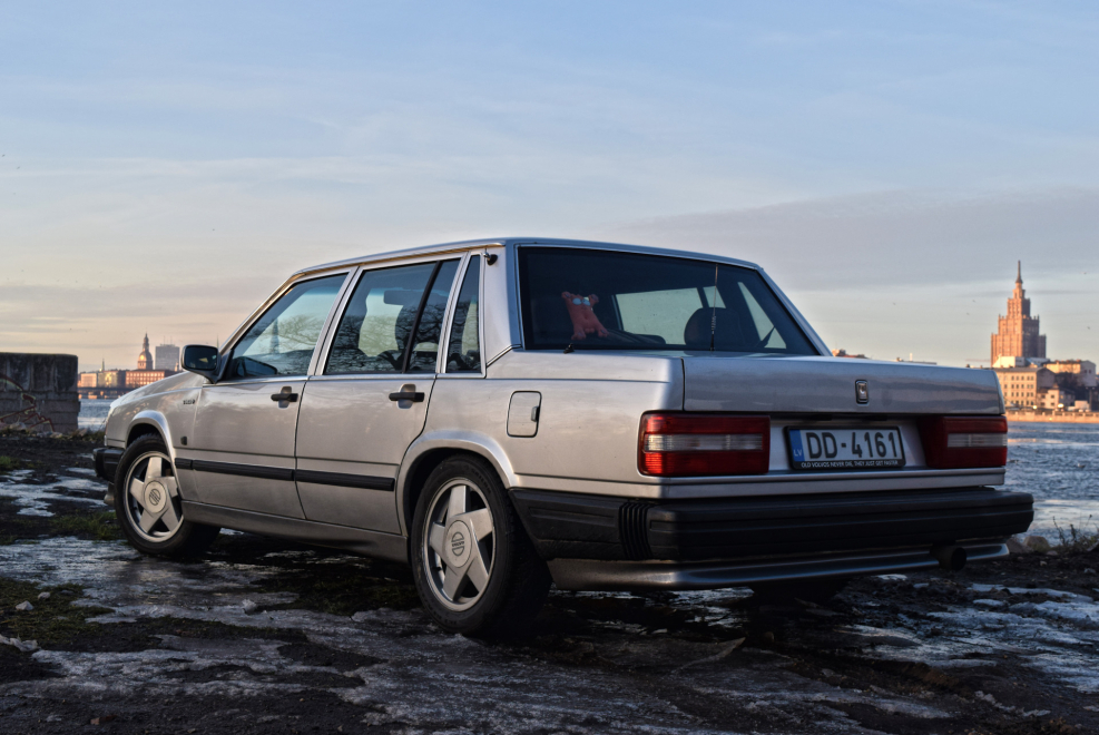 Volvo 740 SL