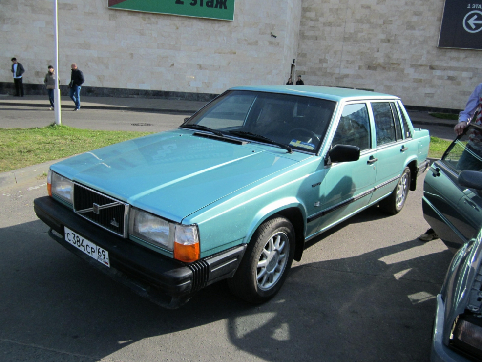 Вольво 740 1990 седан