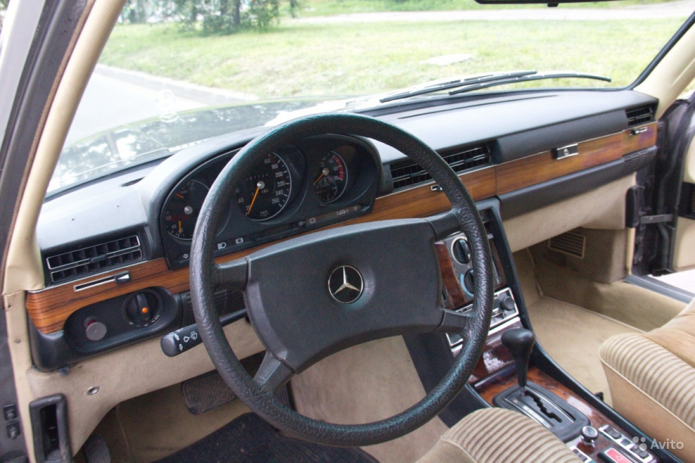 Mercedes-Benz s-class (w116)