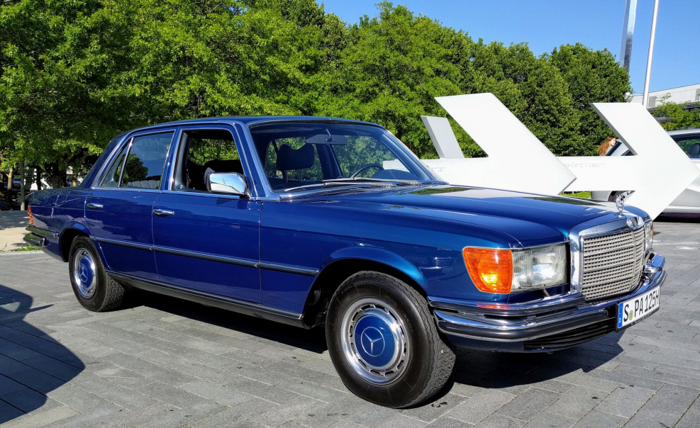 Mercedes-Benz w116