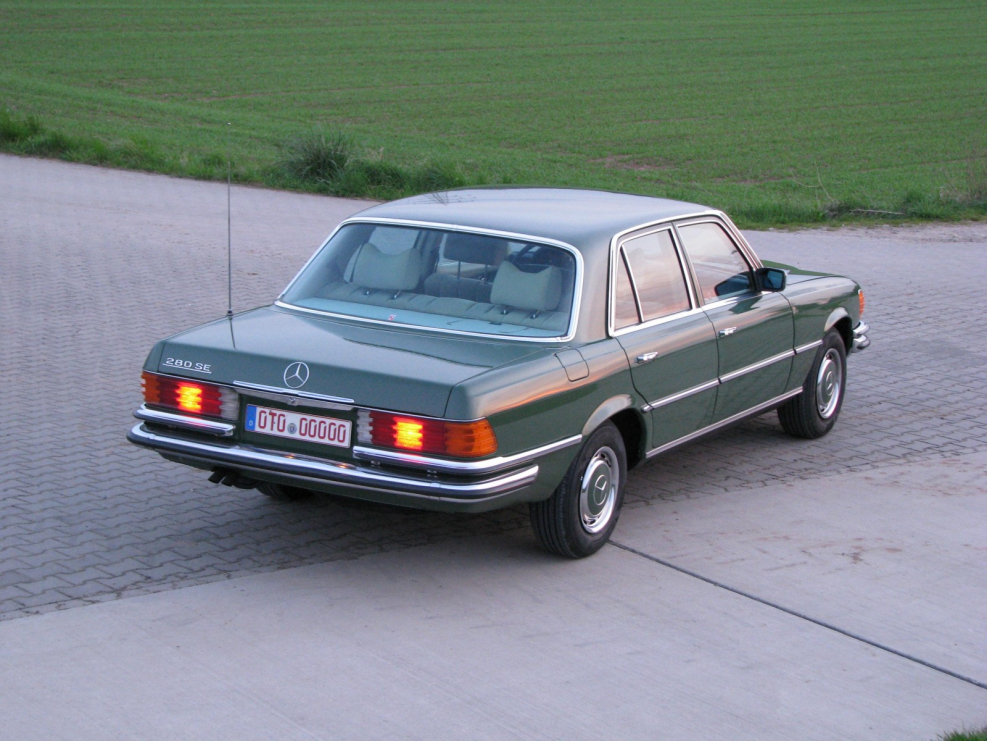 Mercedes-Benz w116