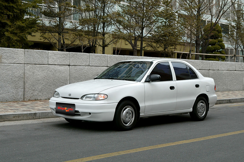 Hyundai Accent 1