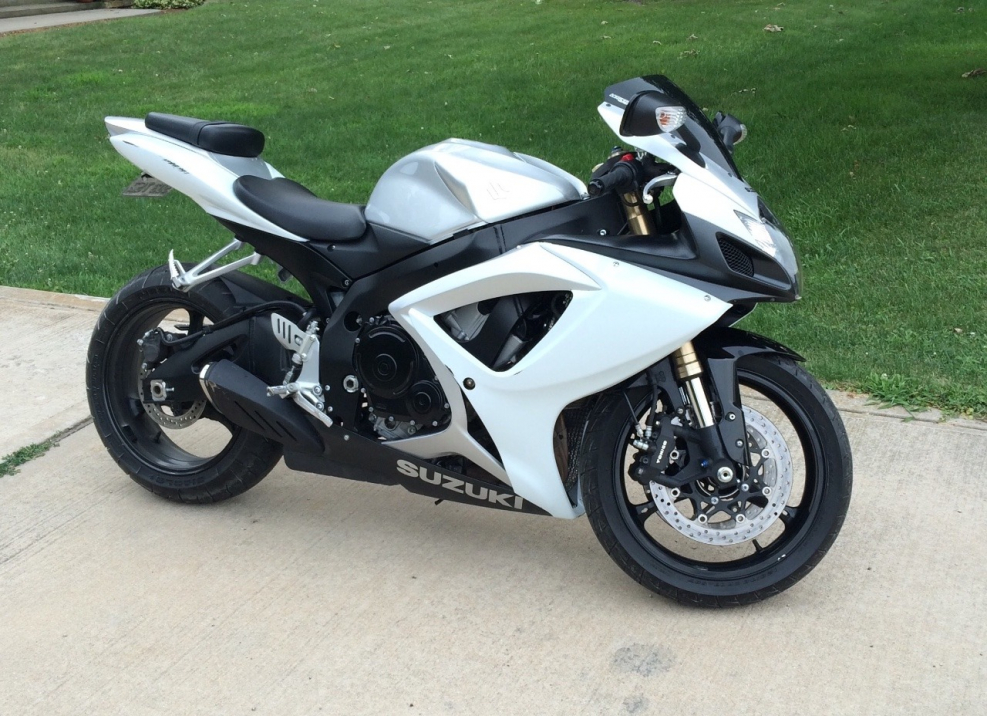 Мотоцикл Сузуки GSXR 600