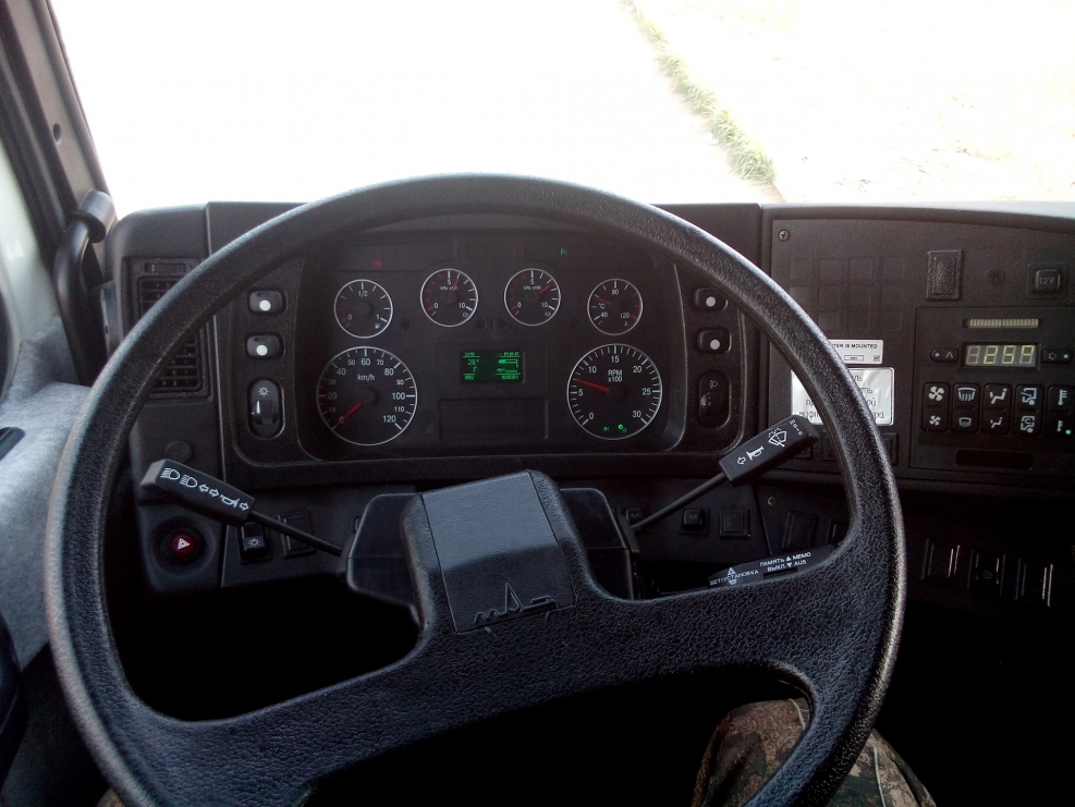 МАЗ 5440а9 салон