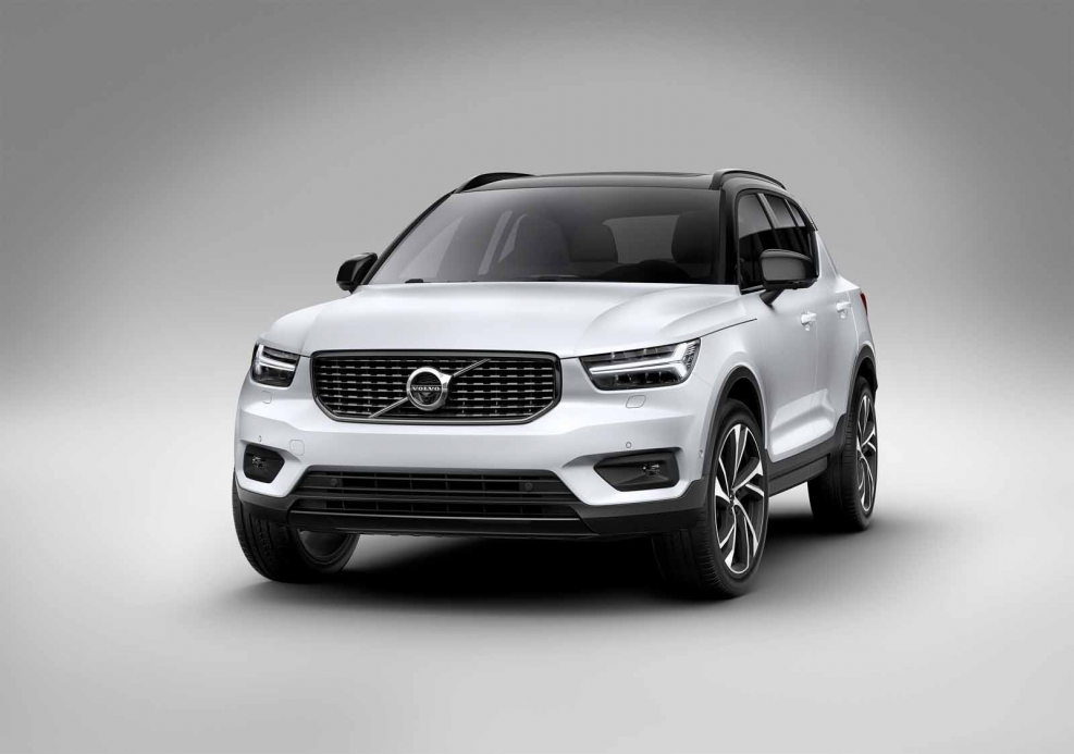 Вольво кроссовер xc40 новый