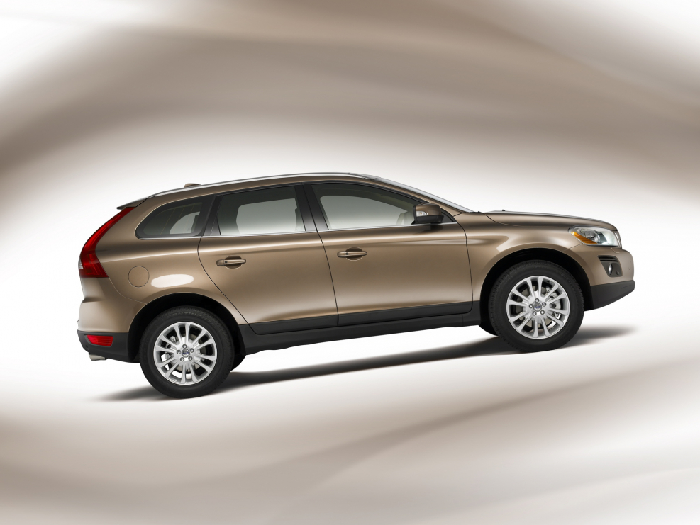 Volvo xc60 2008 - кроссовер