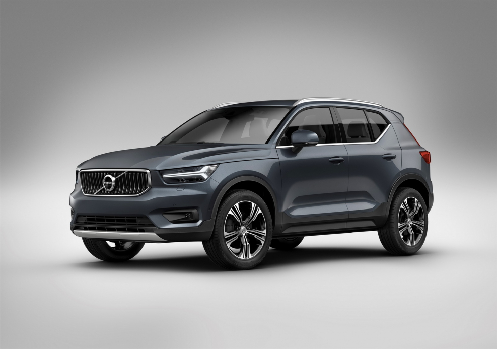 Вольво xc40 новая