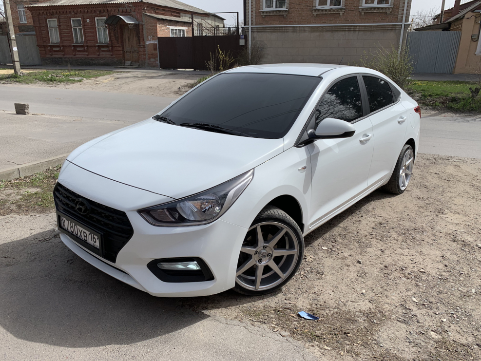 Hyundai Solaris 2 на 17 дисках