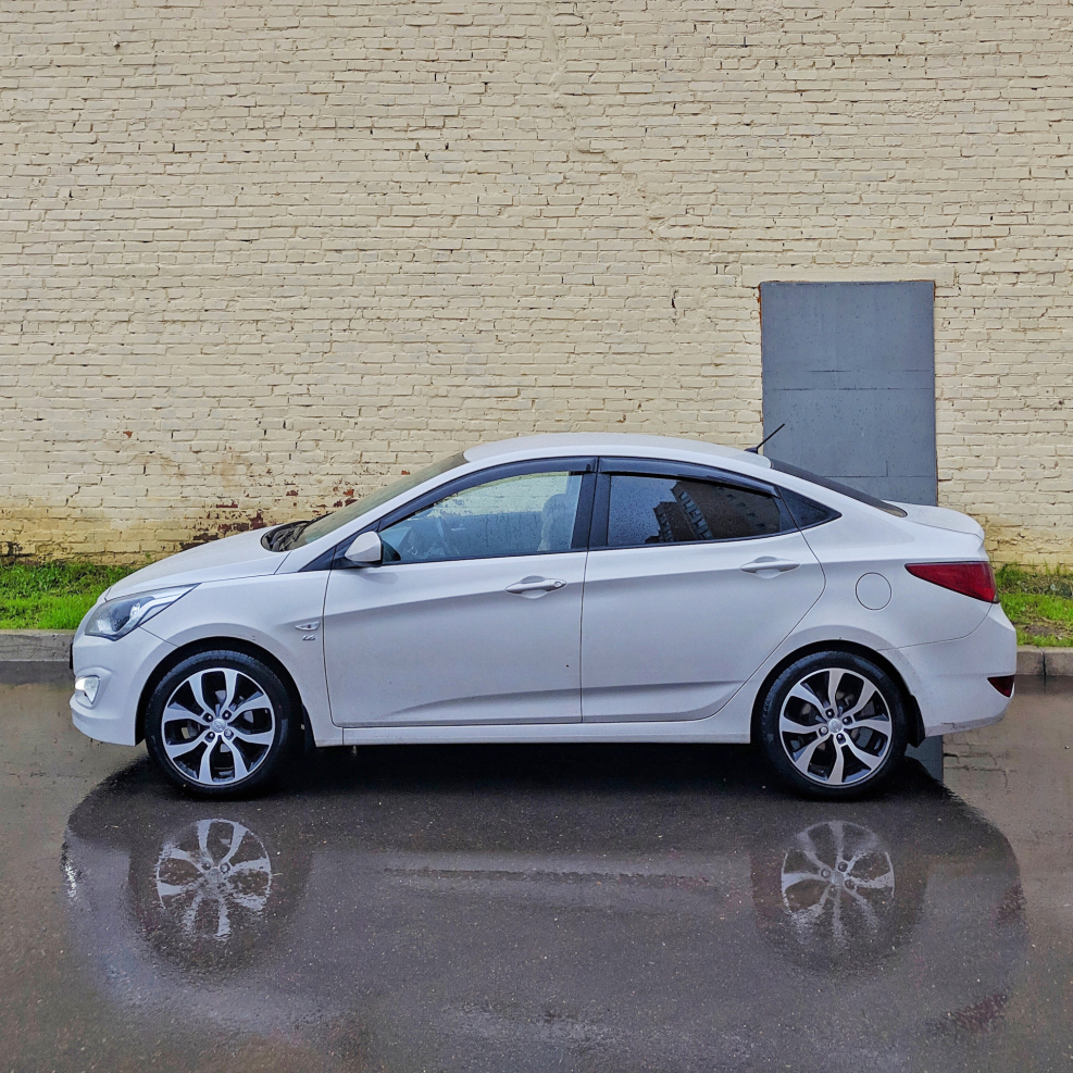 Hyundai Solaris r17