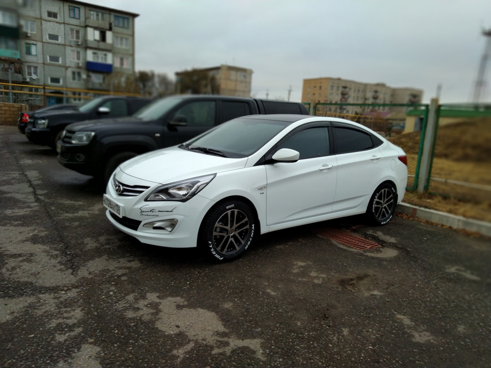 Hyundai Solaris 2015 r19