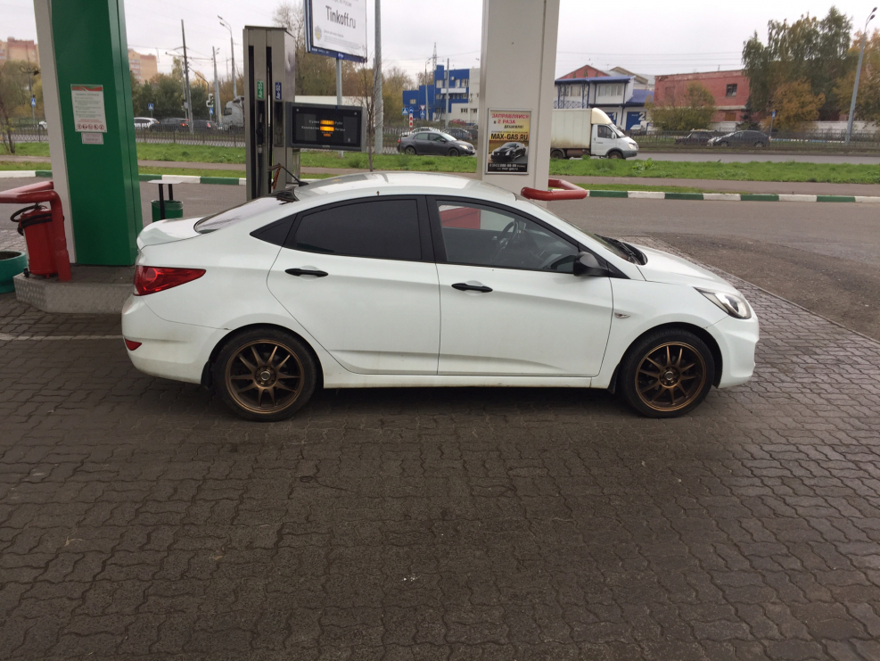 Hyundai Solaris r17