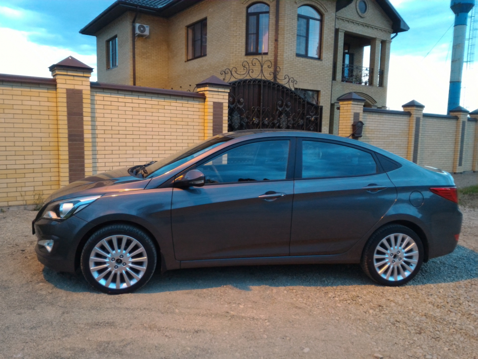 Hyundai Solaris r17