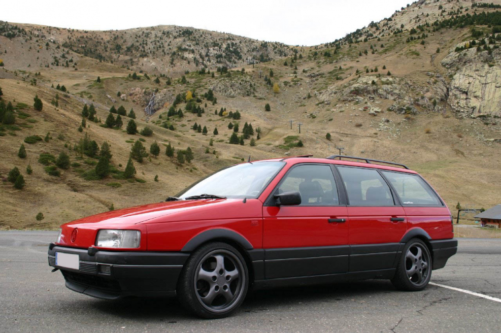 Volkswagen b 3 универсал черный