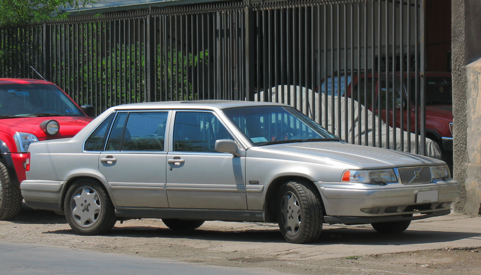 Volvo 960 седан