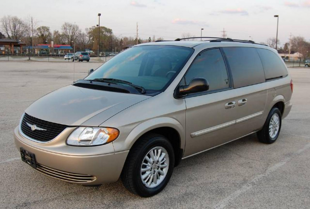 Chrysler Town Country 2004