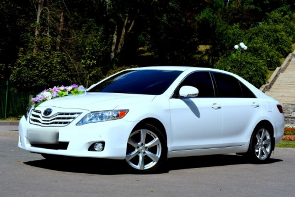 Toyota Camry xv70 White