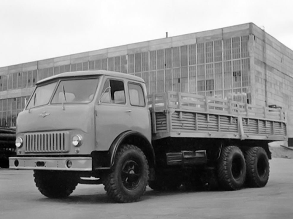Грузовик МАЗ 500