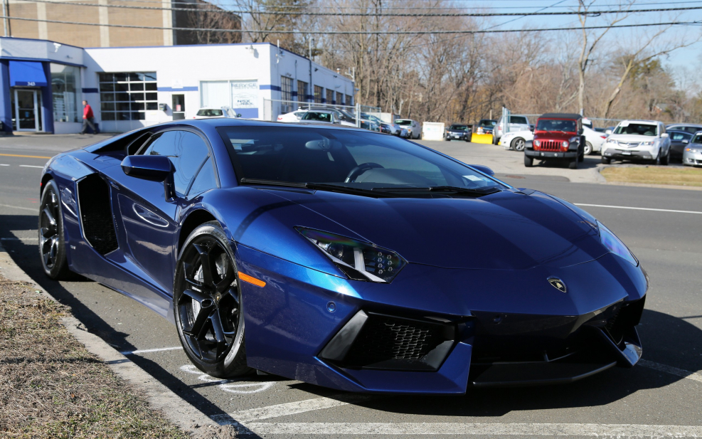 Lamborghini Aventador 2019