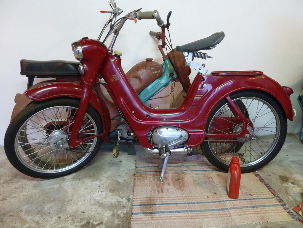 Мопед Jawa