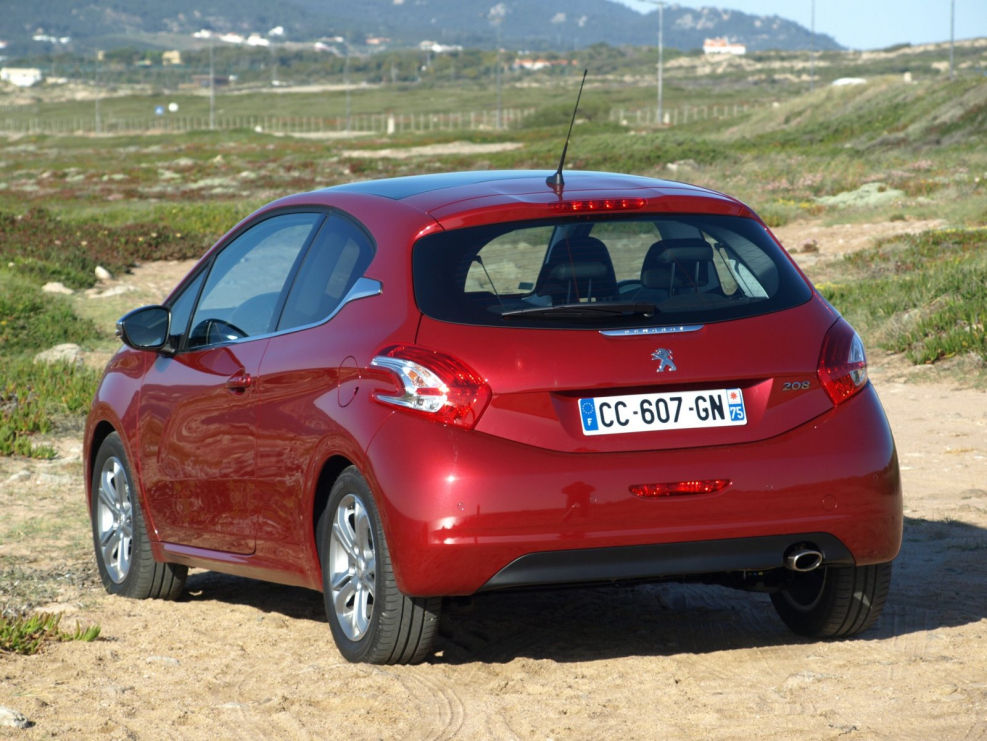 Peugeot 208 3 двери