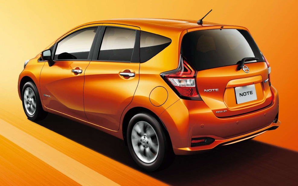 Nissan Note 2017 гибрид