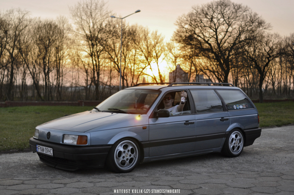 Volkswagen Passat b3 серый