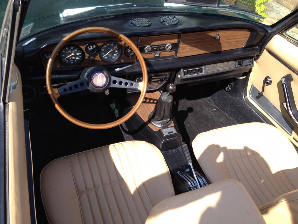 Приборная панель Fiat 124