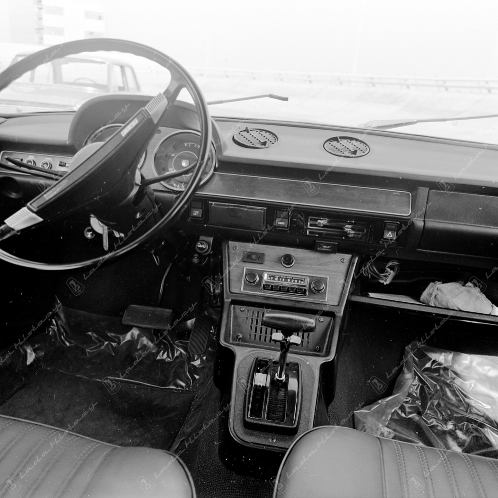 Fiat 124 speciale салон