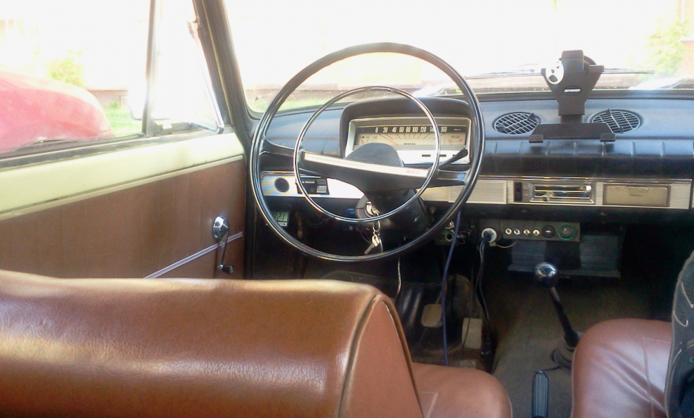 Fiat 124 Special салон