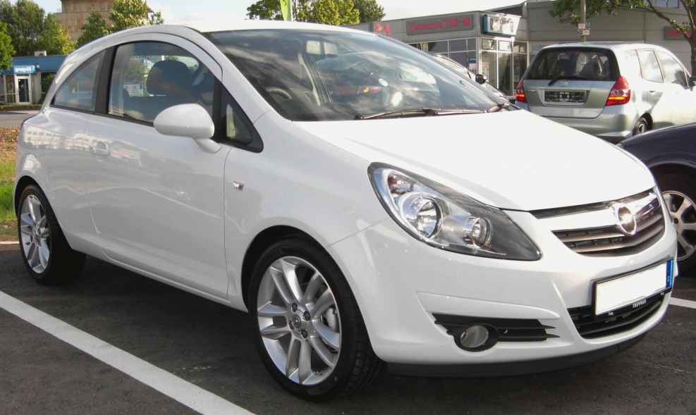 Опель Корса белый 2008