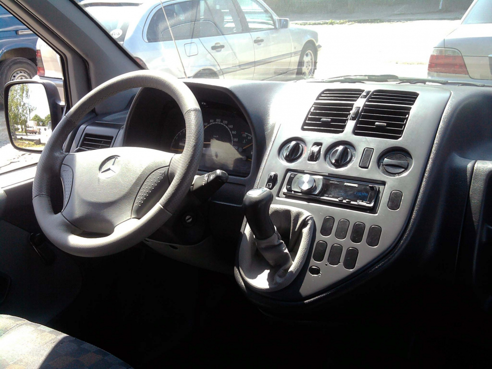 Mercedes Vito 2000 салон