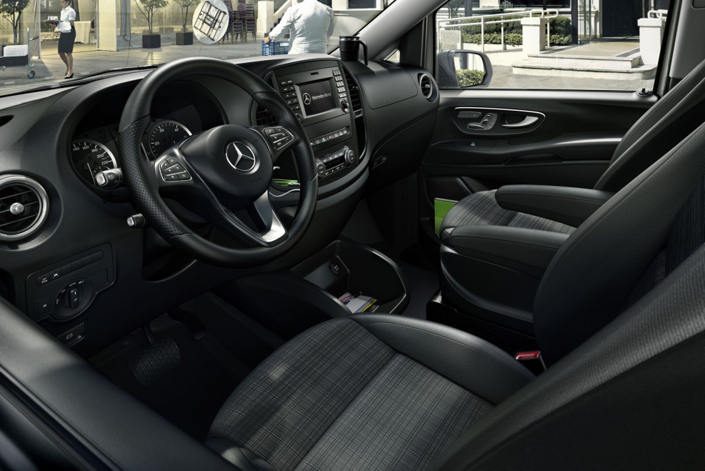 Mercedes-Benz Vito 2015 черный салон