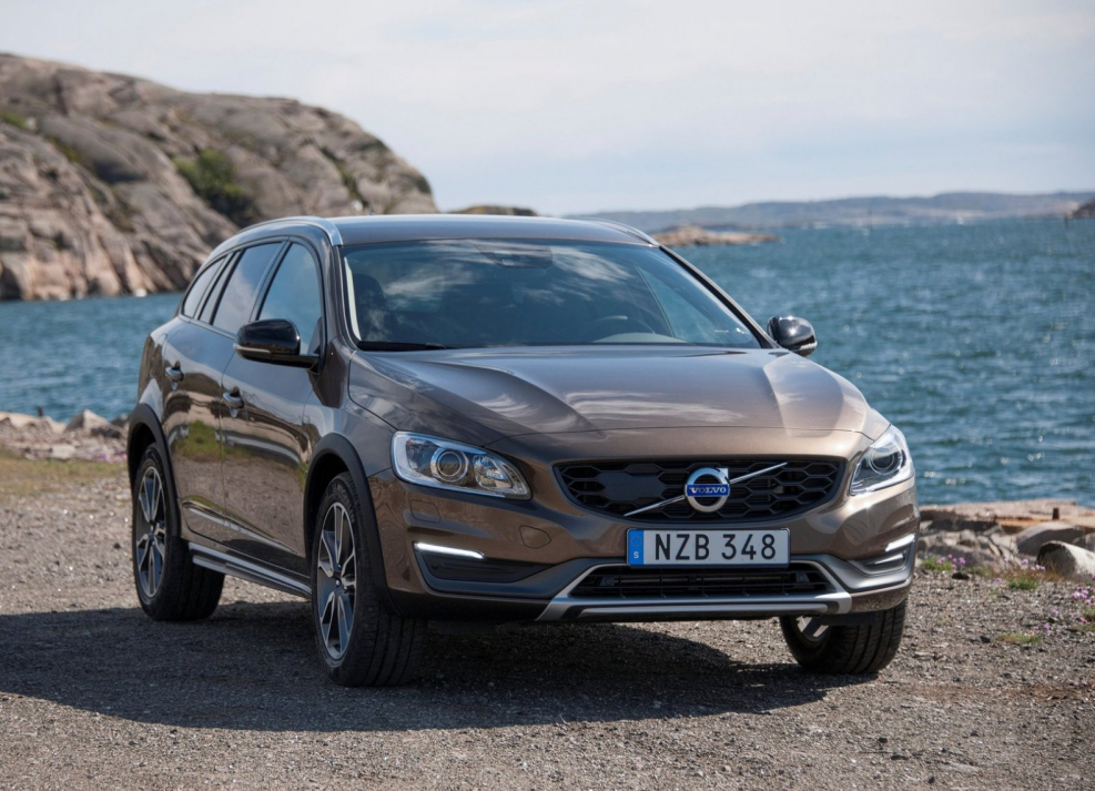 Volvo v60 Cross Country