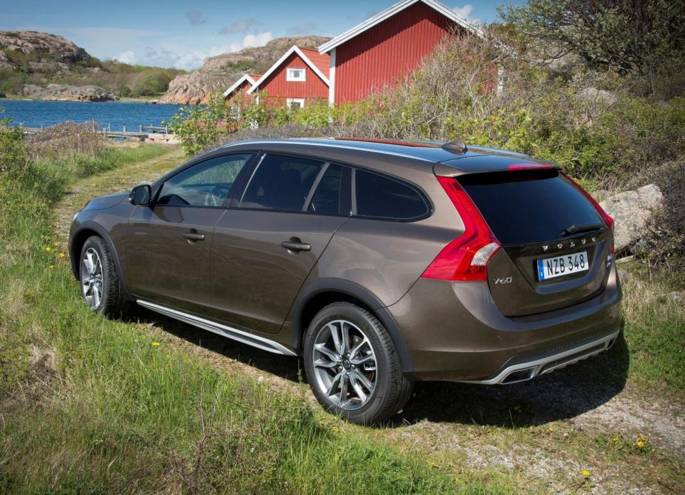Вольво кросс Кантри v60
