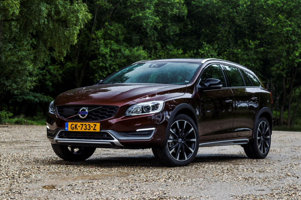Volvo 60 Cross